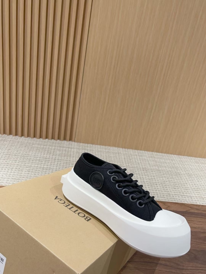 Gucci Casual Shoes